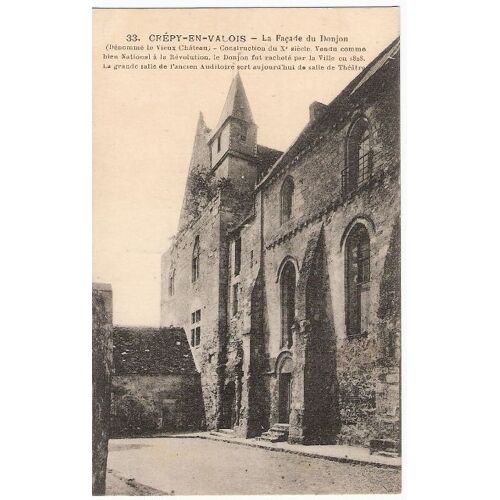 Crepy-En-Valois La Façade Du Donjon