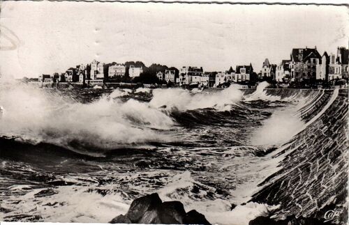 Carte Postale, France, Ille Et Vilaine ( 35 ) , Parame, Vue Vers Rochebonne Par Gros Temps - Oblitération Du 30/08/1956