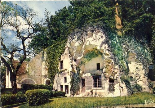 Les Merveilles Du Val De Loire : En Touraine, Maison Troglodyte (Ref H2.405)