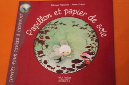 Papillon Et Papier De Soie