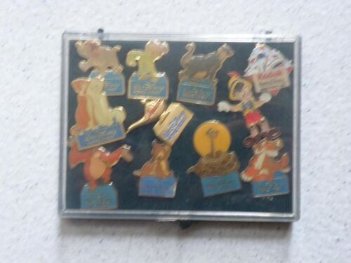 11 Pins Walt Disney Dans Leur Boite