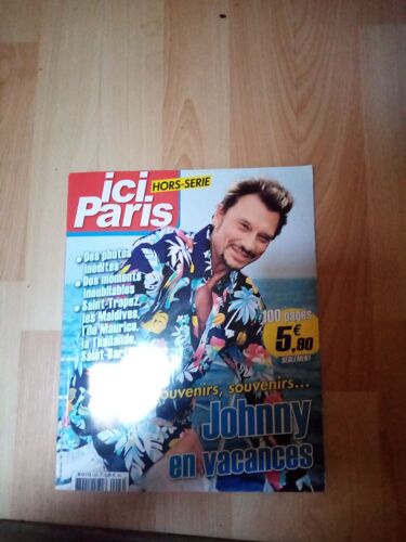 Ici Paris Hors Série "Souvenirs,Souvenirs...Johnny En Vacances"