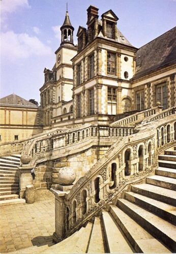 Château De Fontaineblau : Escalier En Fer À Cheval (Ref Ft 1730)