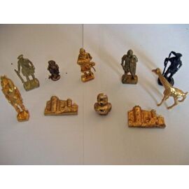 Lot De 10 Santons En Laiton