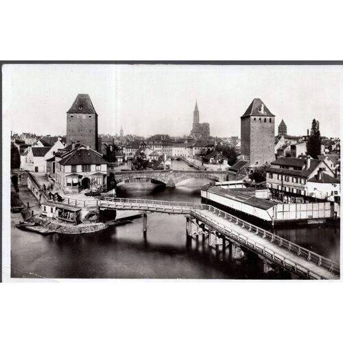 Carte Postale De Strasbourg (Bas-Rhin) Vue Prise Des Ponts Couverts (Réf.52 B)