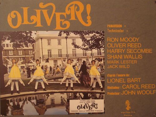 Oliver - 1968 De Carol Reed  Avec Ron Moody - Oliver Reed - Photo Prestige Cartonnée Couleur - Format 31x42 Cm