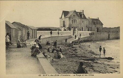 St Pol De Léon La Plage Et Les Villas