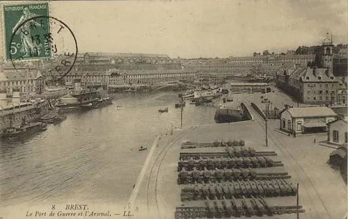 Brest Le Port De Guerre Et L'arsenal