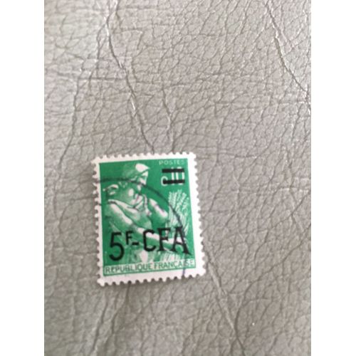 Timbres Reunion Surcharge Moisonneuse N 346 De 1961