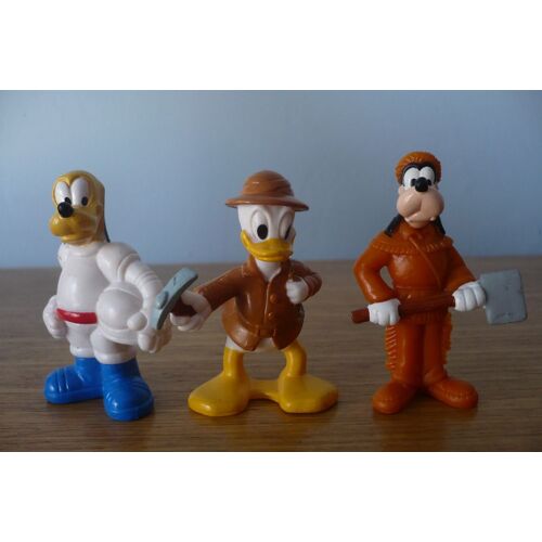 Donald Archéologue, Pluto Cosmonaute, Dingo Trappeur