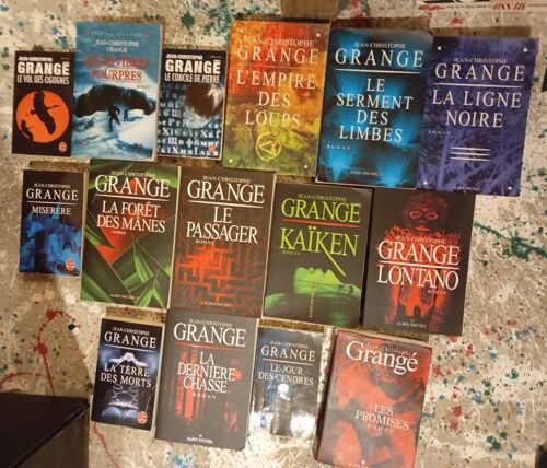 Lot 15 Jean Christophe Grangé , La Quasi Intégralité De 1994 À 2021 , La Foret Des Mânes, Le Passager, Kaiken , Lontano, La Terre Des Morts, La Dernière Chasse, Le Jour Des Cendres, Les Promises..