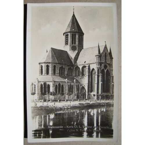 Audenarde. Kerk O. L. Vrouw Van Pamele - Eglise N.Dame De Pamele + Timbre 675. Eine - Walcourt. 1945 Carte Photo