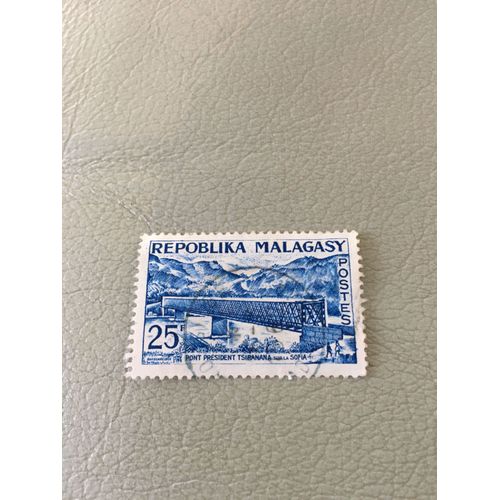 Timbre Repoblika Malagasy Pont President Tsibanana Sur La Sofia
