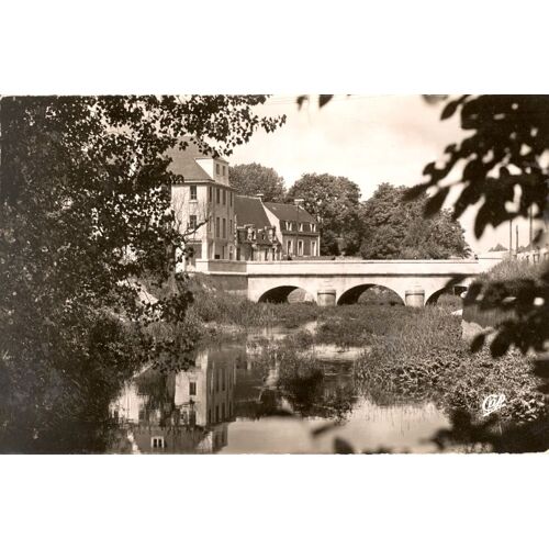 Argentan ; " Pont De La Forêt ". Orne .1953