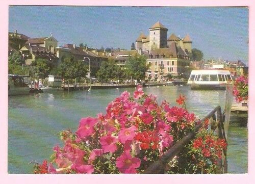 Annecy Et Son Lac - Le Port Et Le Château D'annecy
