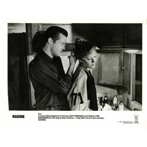 Nadine - Kim Basinger - Jeff Bridges - Photo De Presse Americaine - Tirage Argentique Noir Et Blanc - Format 20x25 Cm