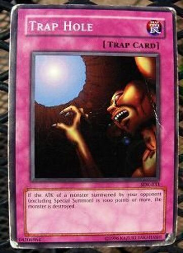 Yu-Gi-Oh! - Trap Hole - Sdk-033 - Version Anglaise