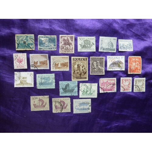 Timbres Pologne. Polska, Poland Stamps. 23 Timbres De 1921, 1925 Etc Lot 22