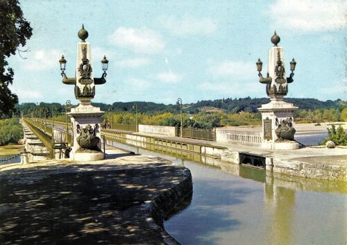 Carte Postale, France, Loiret ( 45 ), Briare, Le Pont Canal - Oblitération Du 13/08/1988