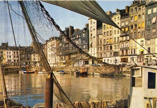 Normandie France : Honfleur Le Vieux Bassin Et Le Quai Ste Cat(Ref 14.333.120)