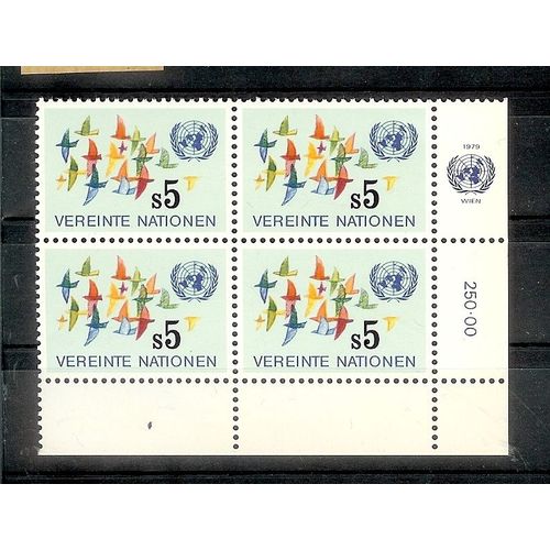 Nations Unies  Vienne Annee 1979 Bloc De 4  Neufs  N°  5