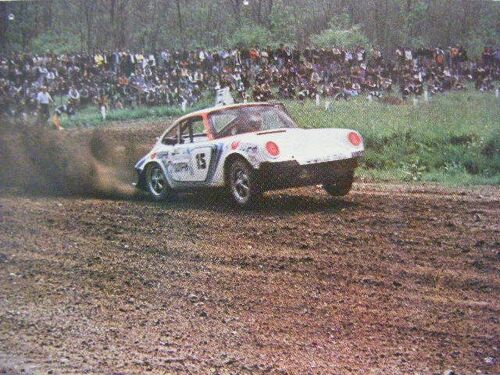 Carte Postale Auto - Porsche En Sortie De Virage A L'attaque