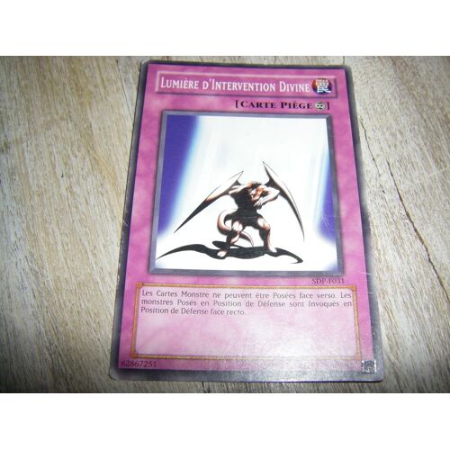 Yu-Gi-Oh! Lumiere Dintervention Divine, Carte Piège