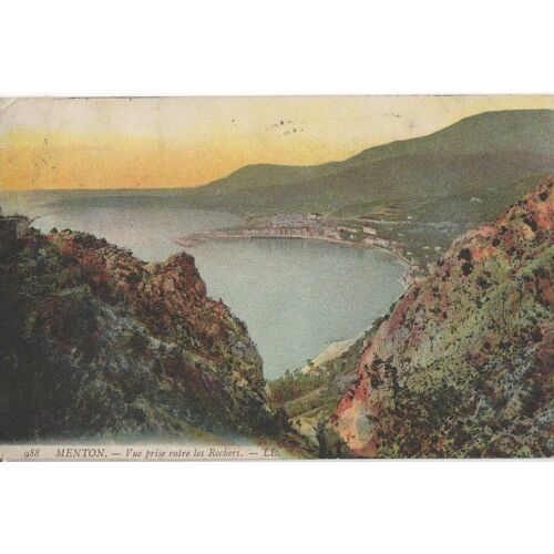 Carte Postale - Menton - Vue Prise Entre Les Rochers