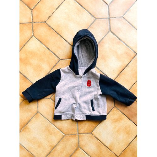 Veste Avec Capuche 12 Mois Tbe