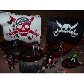 Gros Lot Playmobil : Bateaux Pirates + Equipages Et Accessoires