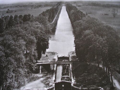 Lapie N° 44 Le Canal De La Marne A La Saone Près De Pontarller ( Cote D'or )