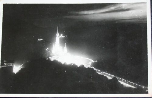 Carte Postale Affranchie 1960, Lourdes, Basilique Illuminée