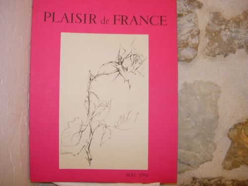 Plaisir De France N°211 - Mai 1956  N° 211 : Rose De Couverture A Ete Executee A La Plume Par Luc Simon