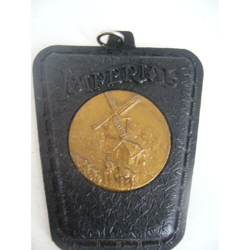Pendentif Pour Porte Clé - " Imperial " Entremets & Desserts