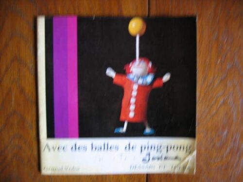 Avec Des Balles De Ping-Pong