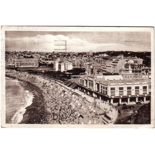 Carte Postaleancienne, France, Aquitaine, Pyrénées Atlantiques ( 64 ), Biarritz, La Plage Et La Ville - Oblitération Du 13/08/1951
