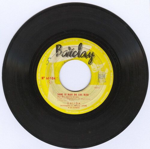 Dans Le Bleu Du Ciel Bleu / La Montagne