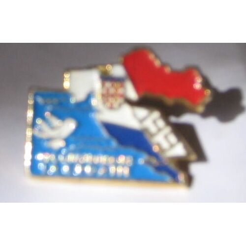 Pin's Pour La Reconstruction De La Croatie