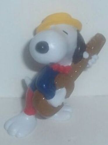 Snoopy Figurine Pvc Italien Guitare 6.5 Cm