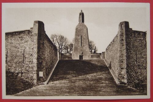 Verdun - Le Monument De La Victoire (Rue Mazel)
