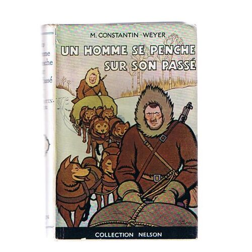Un Homme Se Penche Sur Son Passé