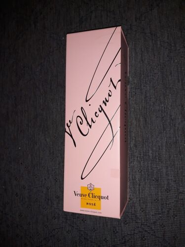 Boite Veuve Cliquot Rosé Carton