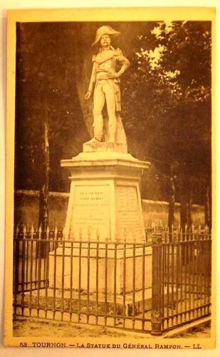 Carte Postale Ancienne Ardeche Tournon  La Statue Du General Rampon