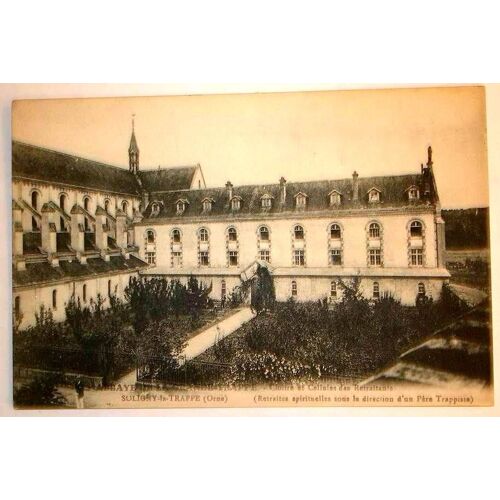 Carte Postale Ancienne Abbaye De La Grande Trappe Cloitre Et Cellules Des Retraitants Retraites Spirituelles Sous La Direction D Un Pere Trappiste Soligny La Trappe Orne