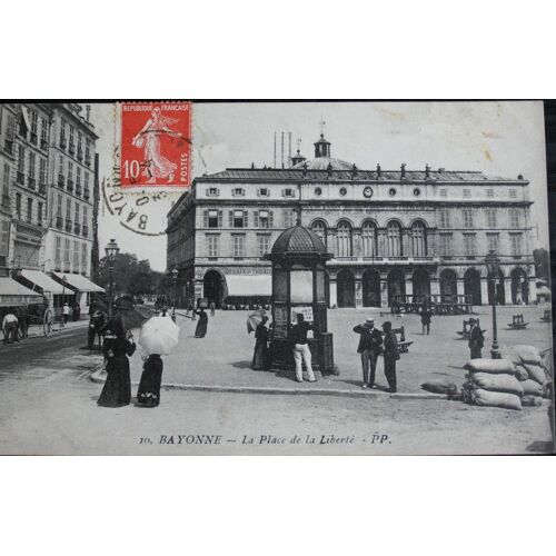 Carte Postale Affanchie, Bayonne, Place De La Liberté