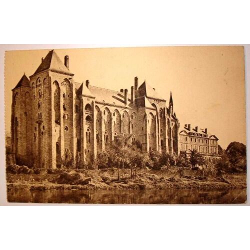 Carte Postale Ancienne L Abbaye St Pierre De Solesmes Vue Du Pont Sur La Sarthe