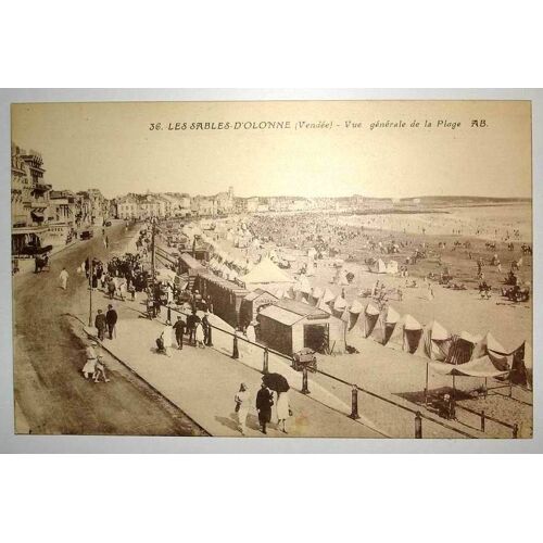 Carte Postale Ancienne Les Sables D Olonne Vendee Vue Generale De La Plage