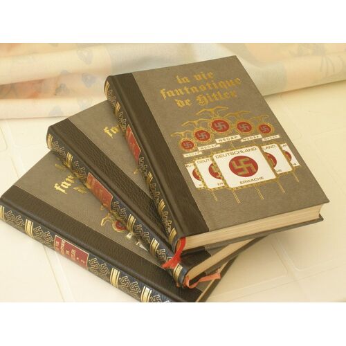 La Vie Fantastique D'adolph Hitler En 3 Volumes