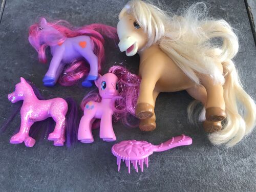 Lot De 4 Poney Dont Un My Little Pony
