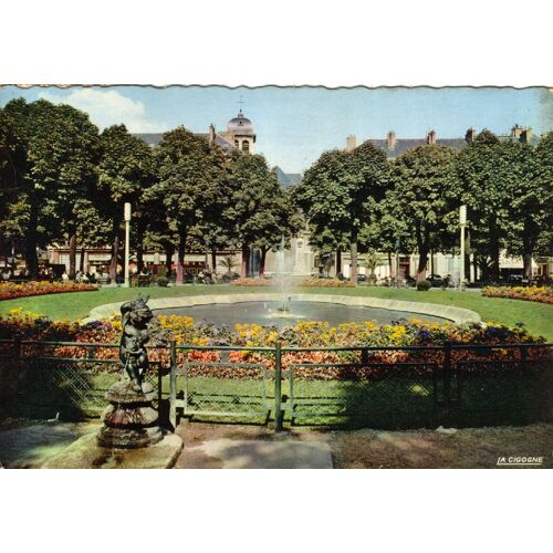 Grenoble -  Jardin De La Place Victor Hugo